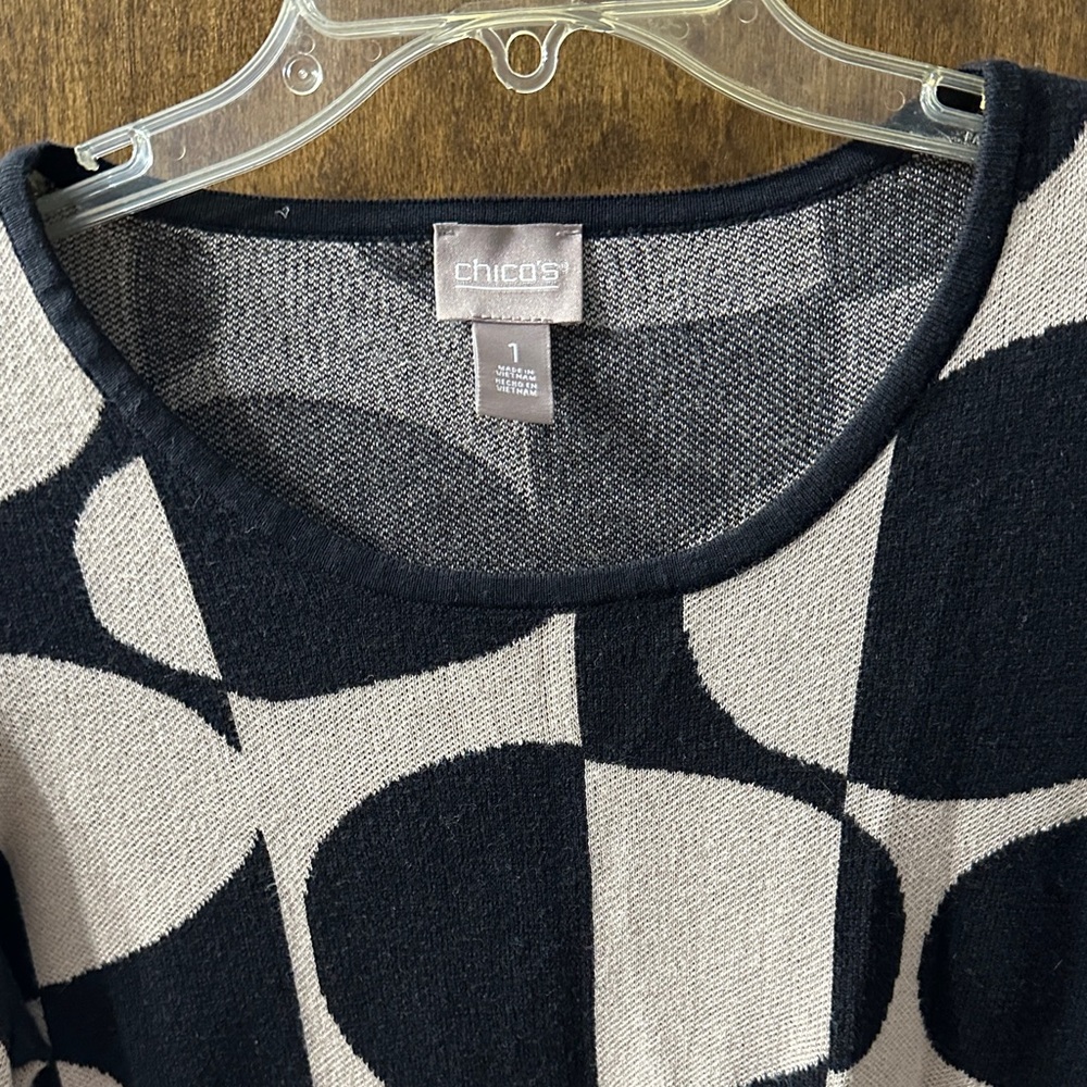 Chico's Black and Cream Circle Pattern Top